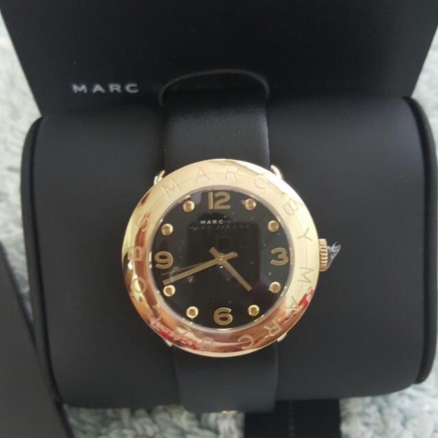 Marc best sale jacobs mbm1154