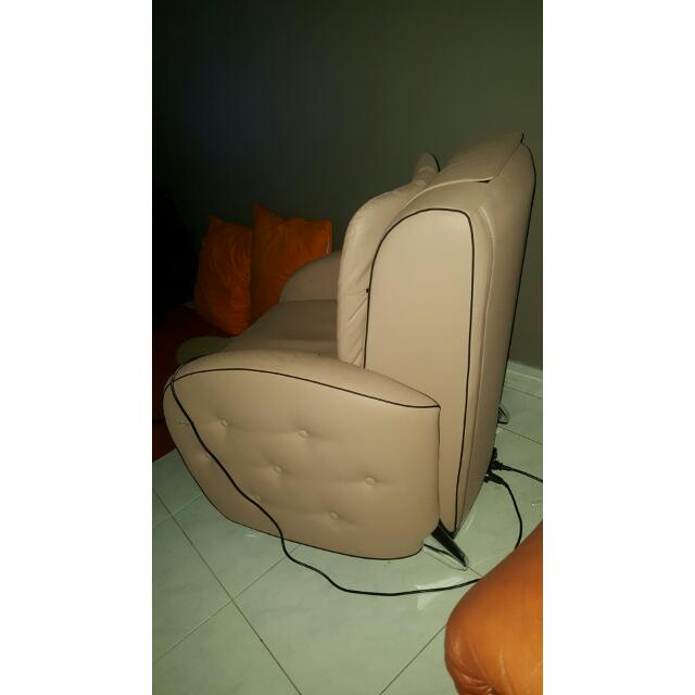 Osim Udiva Pink Massage Chair Women S Fashion On Carousell
