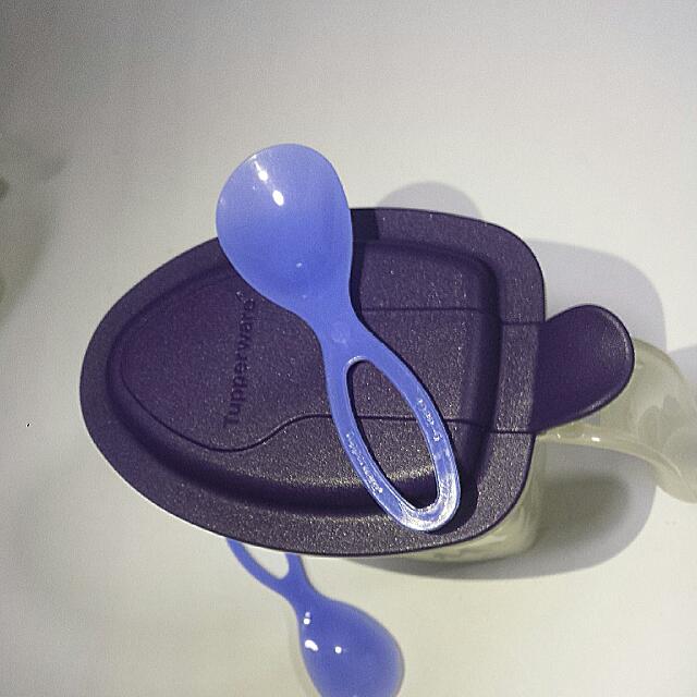 Tupperware Containers (Category: Water Purifers & Dispensers) located in Singapore. Submitted by brighttaiyang (Listing ID 40087285, Image 2). Description: .