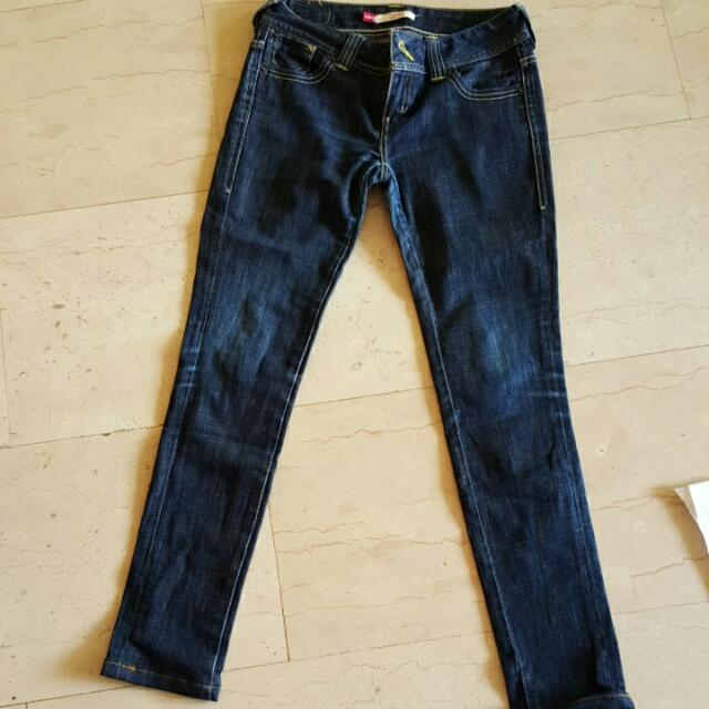 who buys used levis in my area