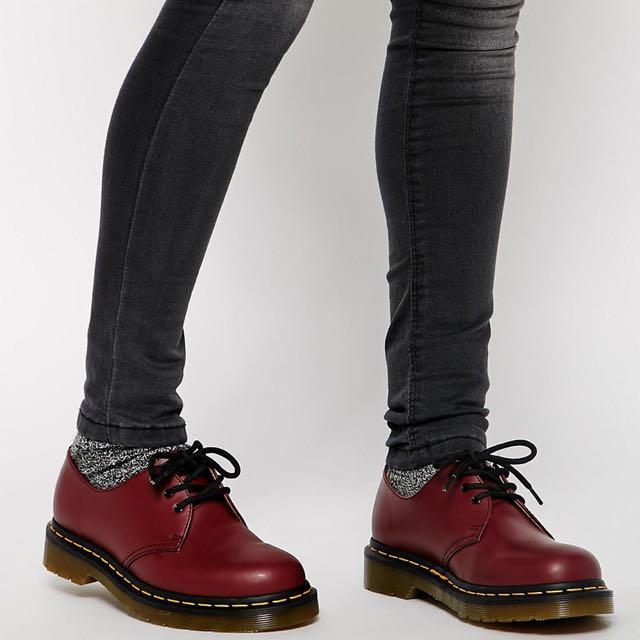 Dr martens 1461 smooth cherry red top