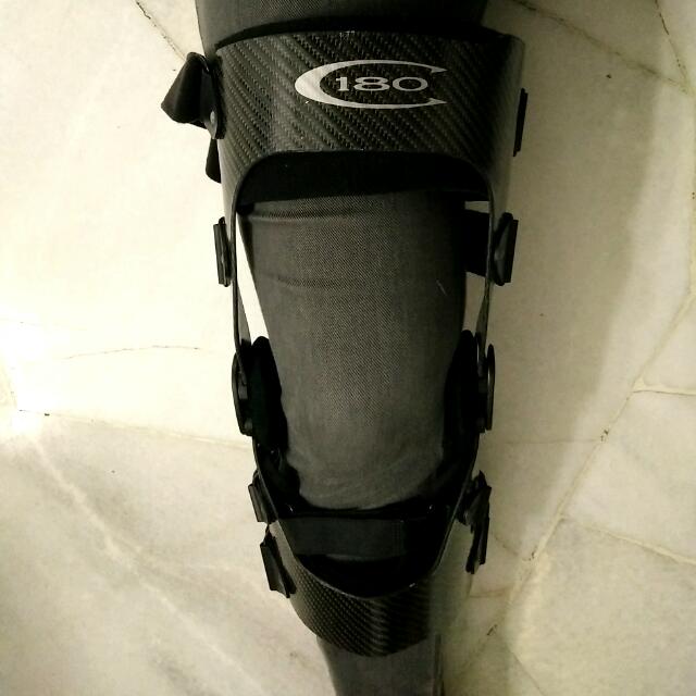 ACL Carbon Fibre Knee Brace Original Ossur C180, Sports Equipment