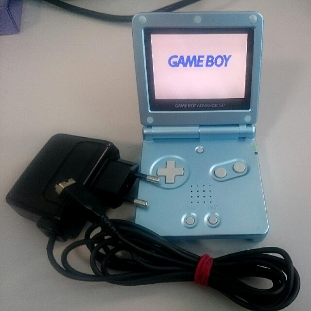 gameboy advance sp pearl blue