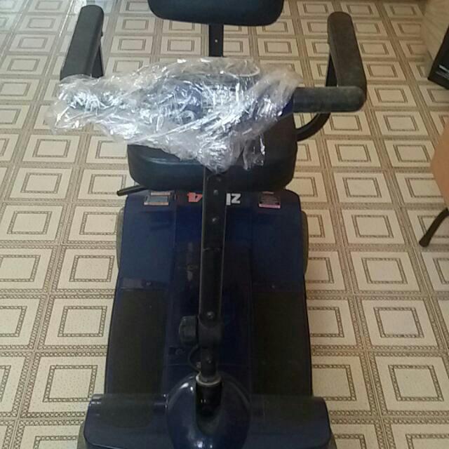 (Category: ) located in . Submitted by aar0nnn95 (Listing ID 40232433, Image 1). Description: .