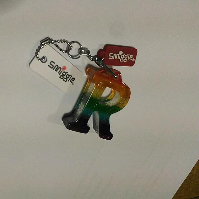 R key chain discount