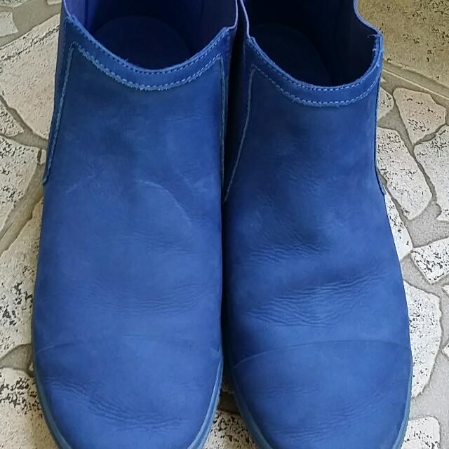 Chelsea best sale boot sneakers