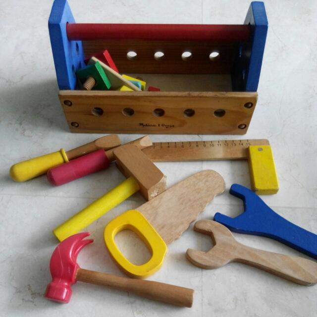Melissa and top doug carpenter set