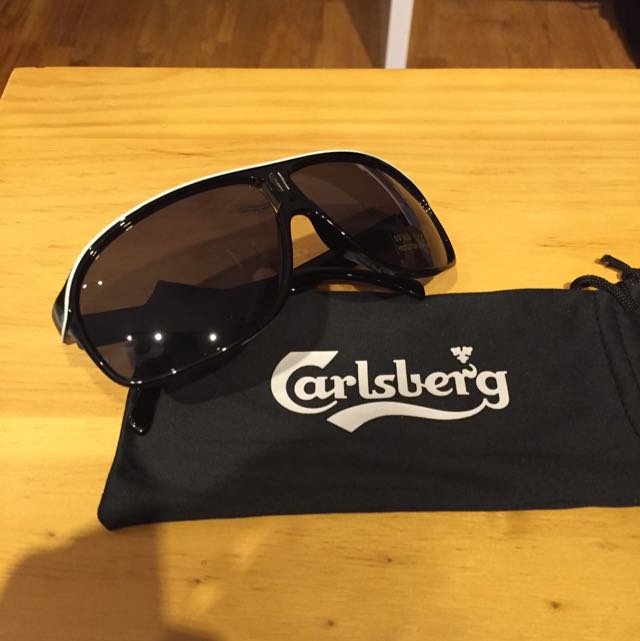 Ryd op nul trojansk hest BN Carlsberg Shades, Hobbies & Toys, Stationery & Craft, Other Stationery &  Craft on Carousell