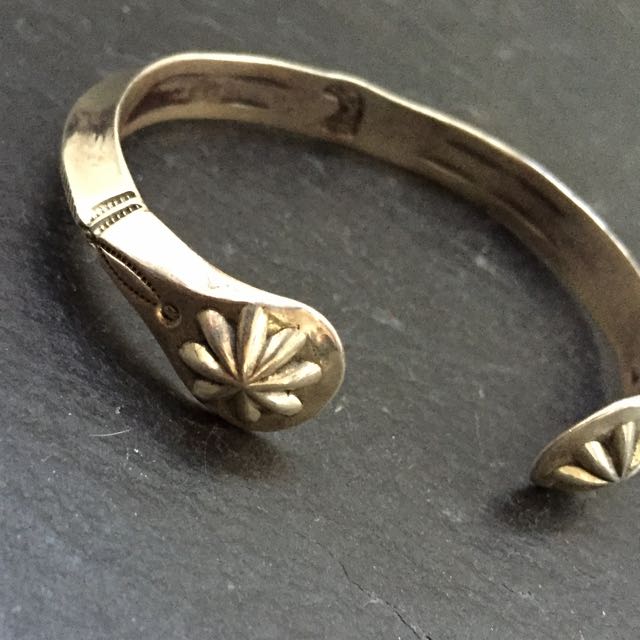 Larry Smith / MEN’S LOVE HANDS BRACELET LARRY SMITH LOVE HANDS BRACELET – unexpected store