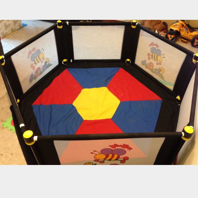 valco 6 sided playpen
