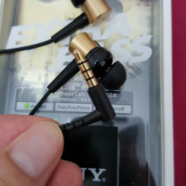 Sony XB70AP Super Bass Boots Like New, Computers & Tech, Parts