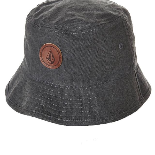 Volcom Fall To Pieces Bucket Hat, Men's Fashion, Watches