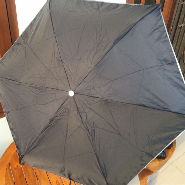 Tumi small auto close umbrella cheap