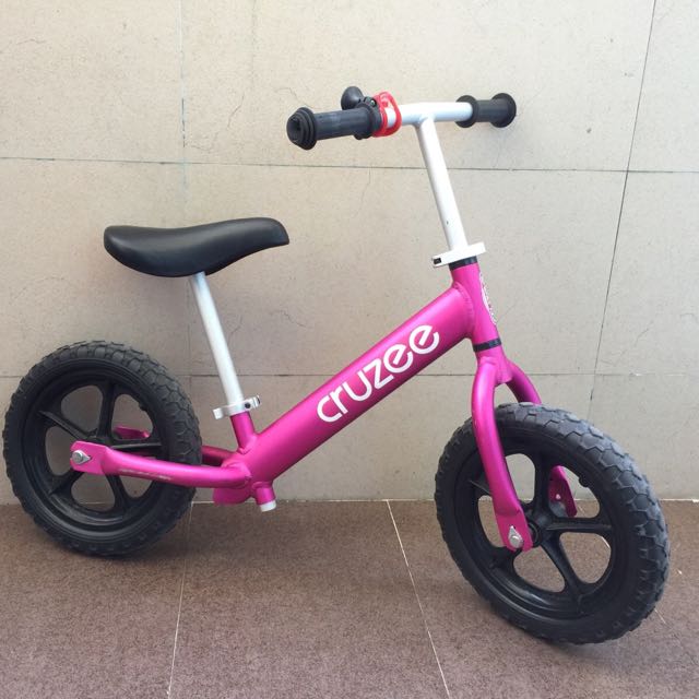 used cruzee balance bike