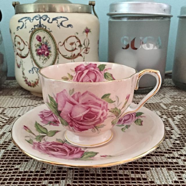 Aynsley new arrivals cabbage rose
