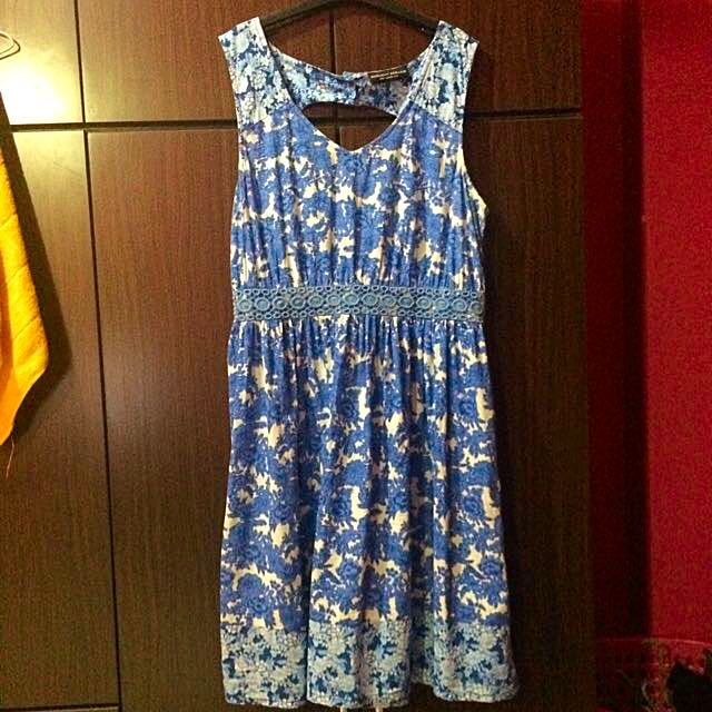 Dorothy perkins blue floral dress top