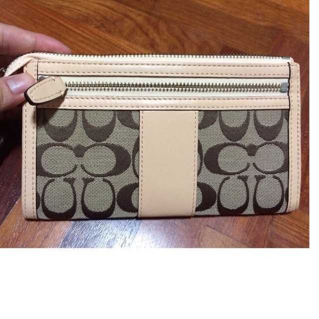 Coach zippy wallet in signature fabric shop