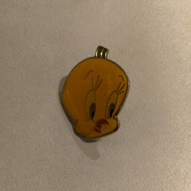 Tweety Bird Collar Pin, Women's Fashion, Jewelry & Organisers, Precious