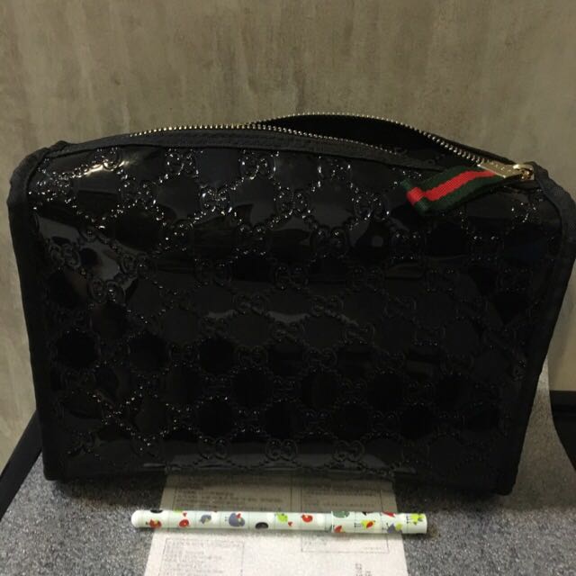 gucci perfume pouch