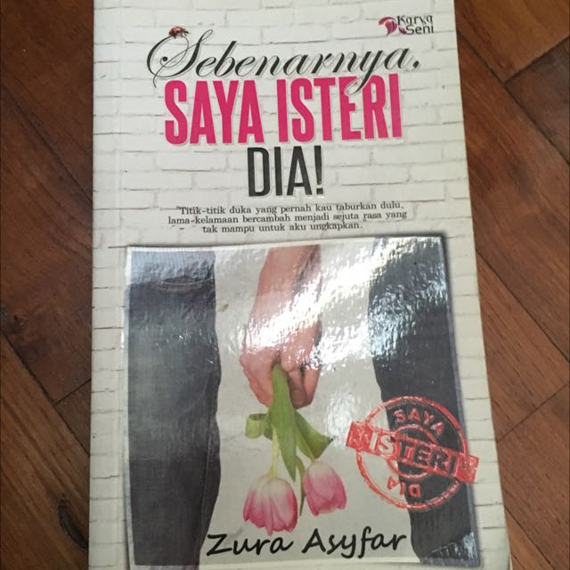 Novel Sebenarnya Saya Isteri Dia Hobbies Toys Memorabilia Collectibles Fan Merchandise On Carousell