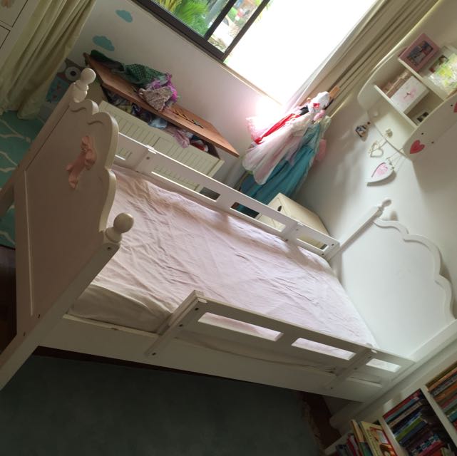 Piccolo House Bed, Furniture & Home Living, Furniture, Bed Frames