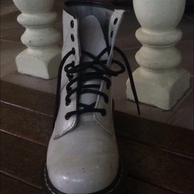 White patent hotsell doc martens