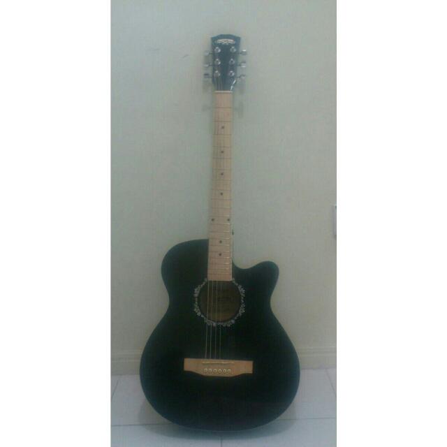 Caravan Music Acoustic Guitar, Hobbies & Toys, Music & Media, Music ...