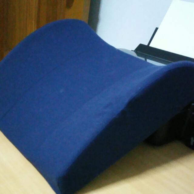 Dynalife Contoured Lumbar Cushion, Everything Else on Carousell