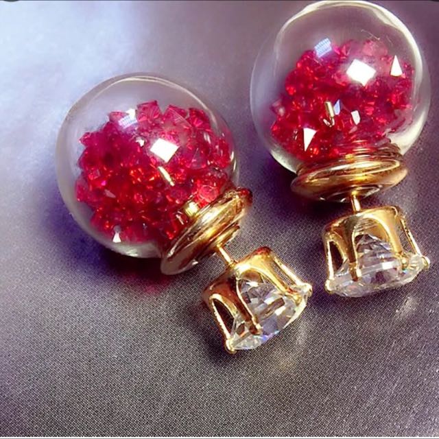 Earring (Category: Earrings) located in Singapore. Submitted by tinypieces (Listing ID 41428699, Image 2). Description: .