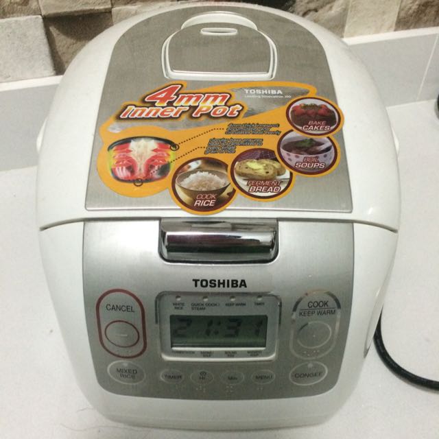 Toshiba Rice Cooker, TV & Home Appliances, Kitchen Appliances, Cookers