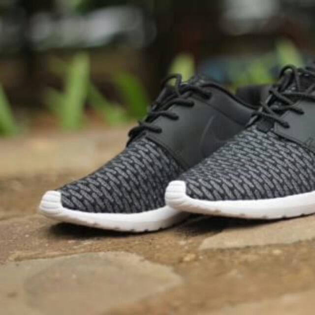 nike roshe runner