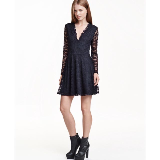 H M Lace V neck Dress black Price Reduced Women s Fashion Tops Sleeveless on Carousell