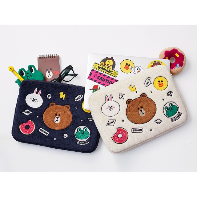 LINE FRIENDS LAPTOP POUCH, Hobbies & Toys, Memorabilia & Collectibles
