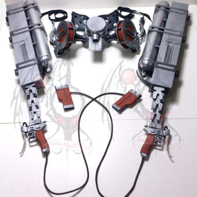 Shingeki No Kyojin Attack On Titan Cosplay Prop 3dmg Entertainment J Pop On Carousell