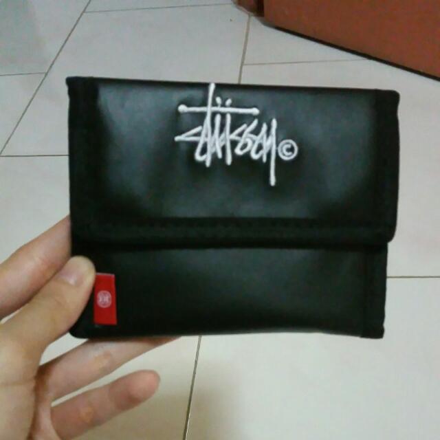 Stussy Wallet, Men's Fashion, Watches & Accessories, Wallets & Card ...