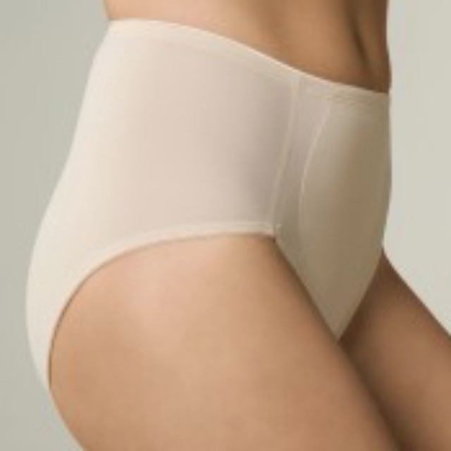 Triumph M/65 Body Shaper Tummy Tuck Panty, Women's Fashion, New  Undergarments & Loungewear on Carousell