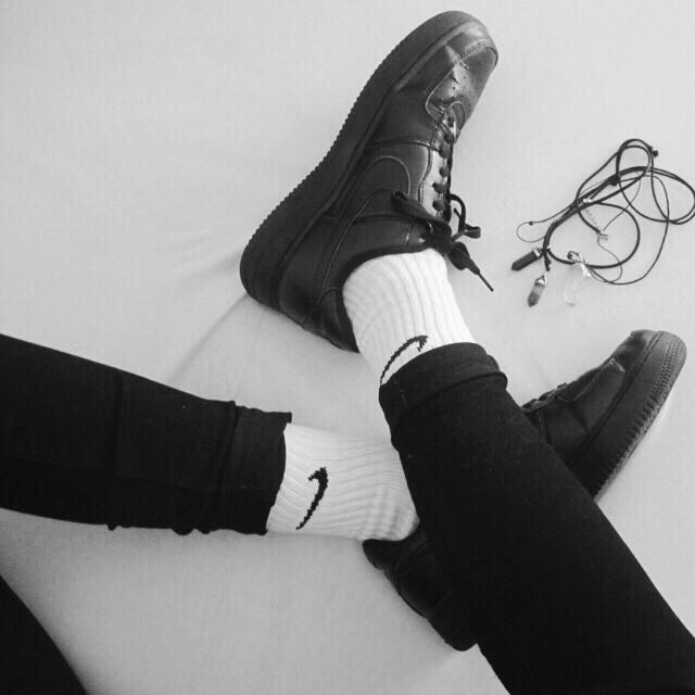 Black nike deals socks tumblr