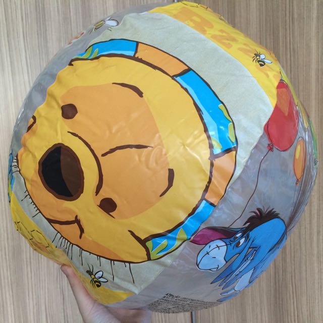 Winnie the pooh beach ball 2025