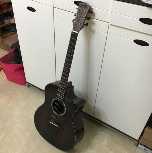 Guitar sqoe store est 1883
