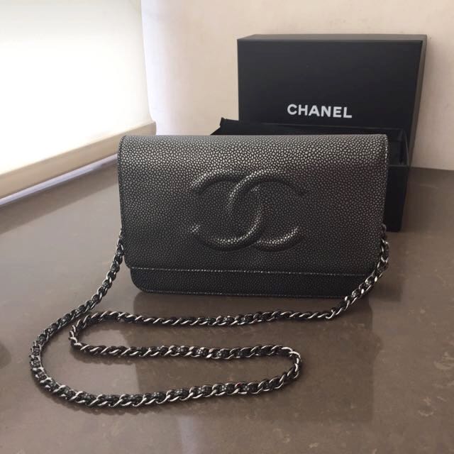 CHANEL Timeless CC Wallet On Chain, Luxury on Carousell