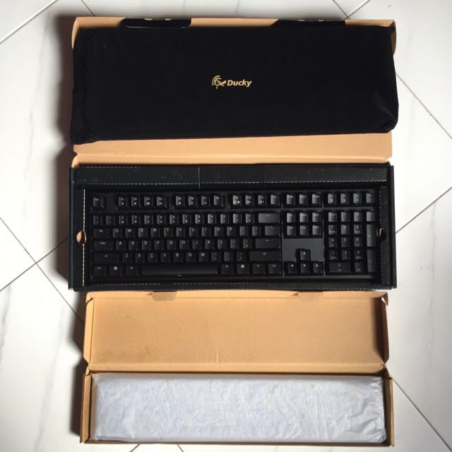 Ducky Shining DK9008 Backlit Mechanical Keyboard Brown Switch W/ Wrist