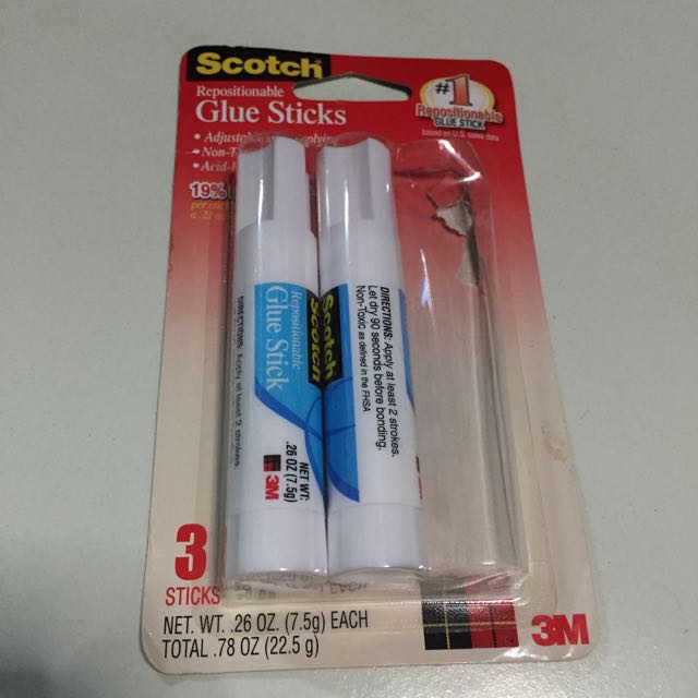 New 3M Scotch Repositionable Glue Stick, Furniture & Home Living, Home