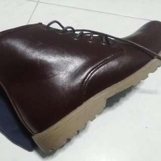 Silver Planet Dark Brown Boots