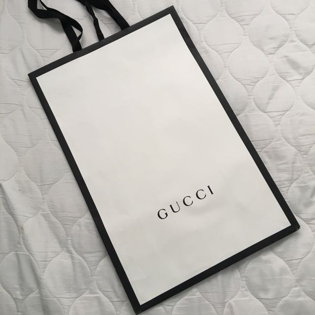 gucci paper bag white