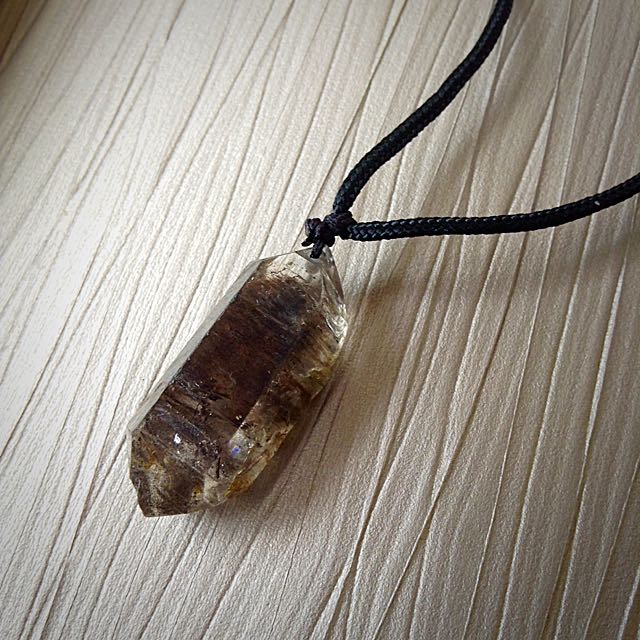 Tibetan quartz pendant sale