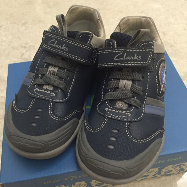 Clarks lights discount childrens shoes