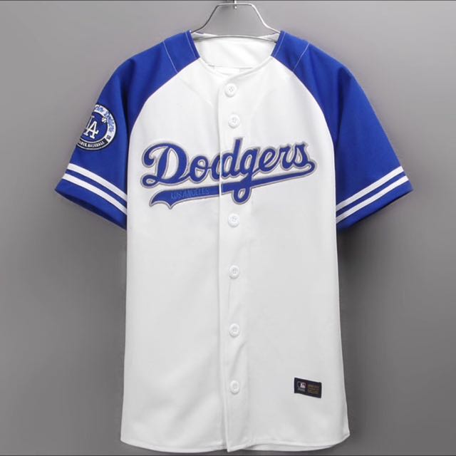 blue and white baseball jersey