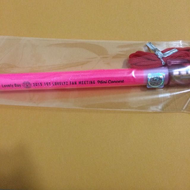 Lovelyz 1st Fanmeeting Concert Lightstick Entertainment K Wave On Carousell 0 results for lovelyz lightstick. lovelyz 1st fanmeeting concert lightstick