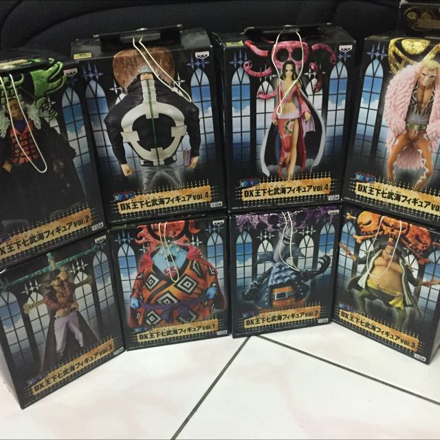 日版 海賊王七武海模型全套 已售大熊 月光摩利亞 玩具在旋轉拍賣