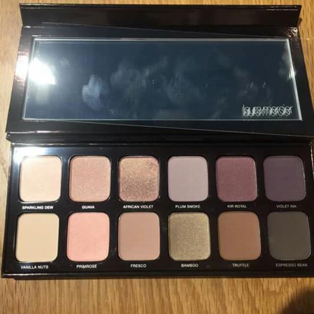Laura Mercier 藝術家12色眼影盤 美妝保養在旋轉拍賣